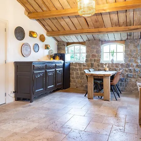 Brabantse Hoeve ベッド・アンド・ブレックファスト